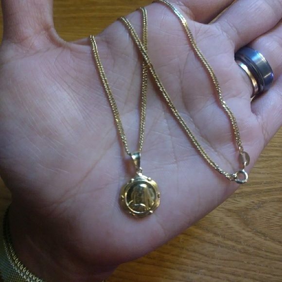 18k Saudi Gold Necklace - Picture 1 of 5